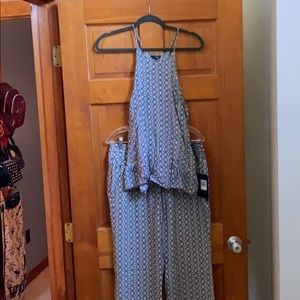 Hurley Top & Pant Set